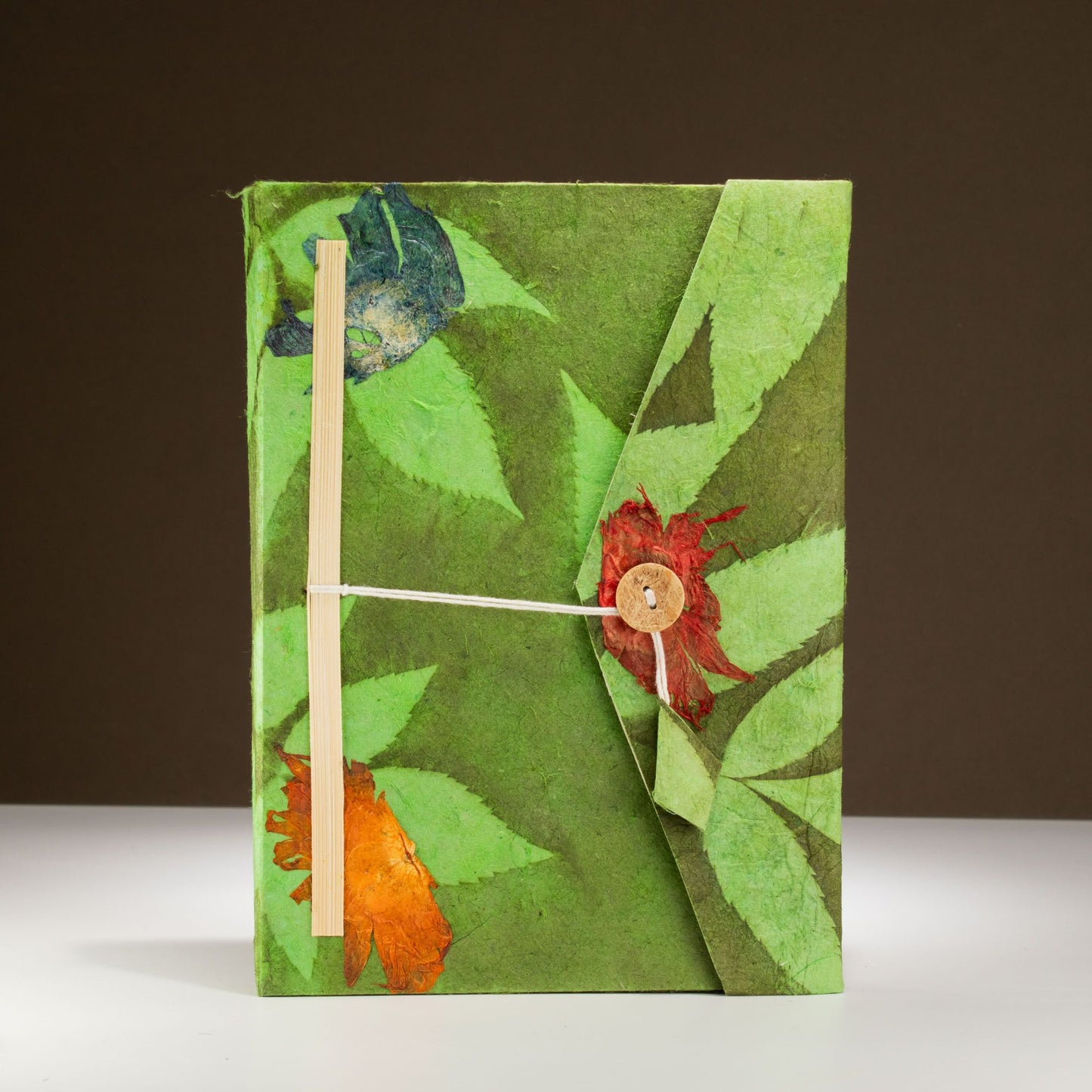 Lokta Floral Notebook – Moss Green (21 x 15 cm)